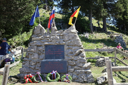 Spominska slovesnost ob 81. obletnici legendarnega preboja iz sovražnikovega obroča na Menini planini (4)